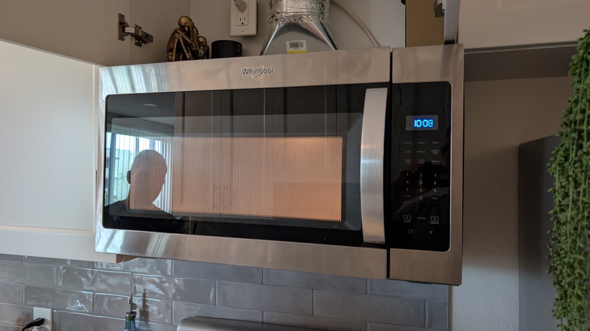 Whirlpool over-the-range microwave installation in Los Angeles